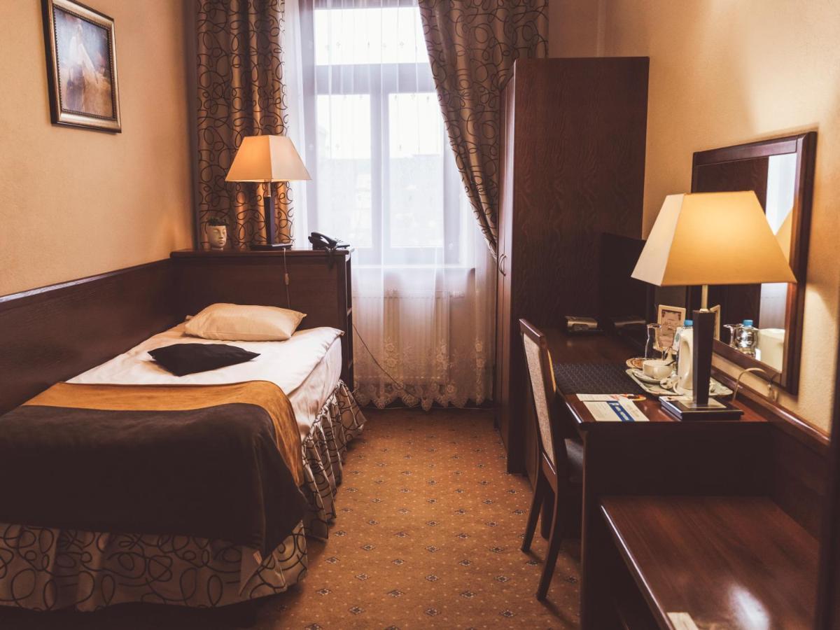 Hotel Osjann Бяла Подласка Екстериор снимка